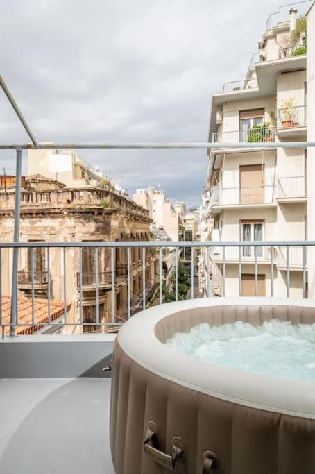 2Bdr Boutique Full Apt In Plaka Atenas Exterior foto