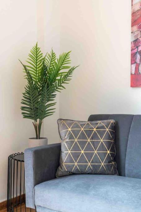 2Bdr Boutique Full Apt In Plaka Atenas Exterior foto